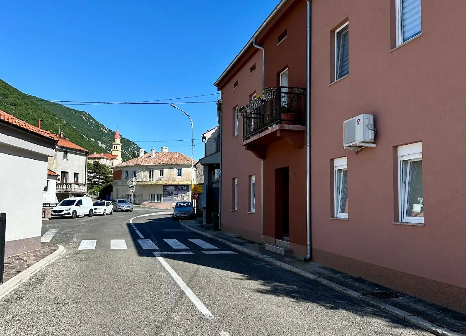 Marina Spacious Family Apartment Krizisce Croatia